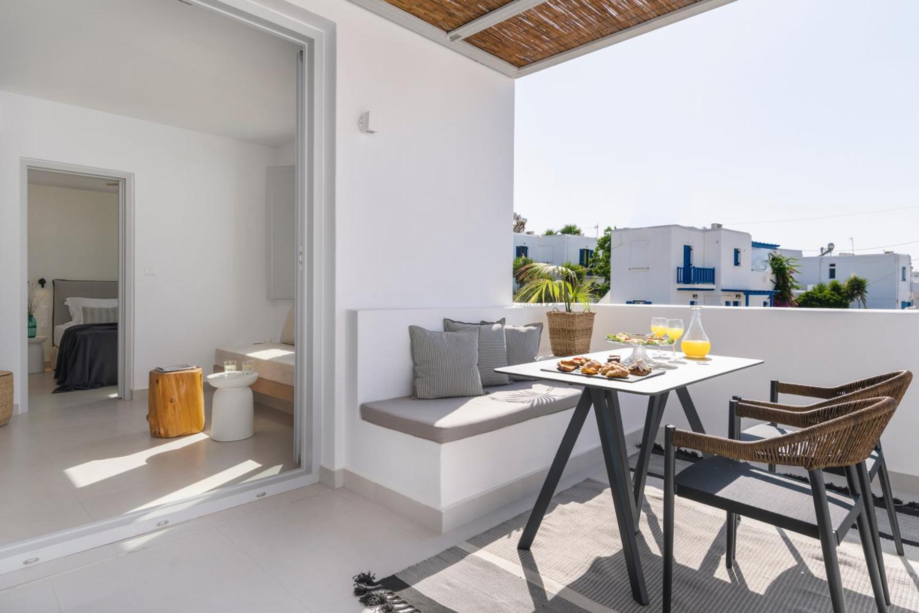 Quartano Suites By Heliessa, Adults Only 나오우사 외부 사진