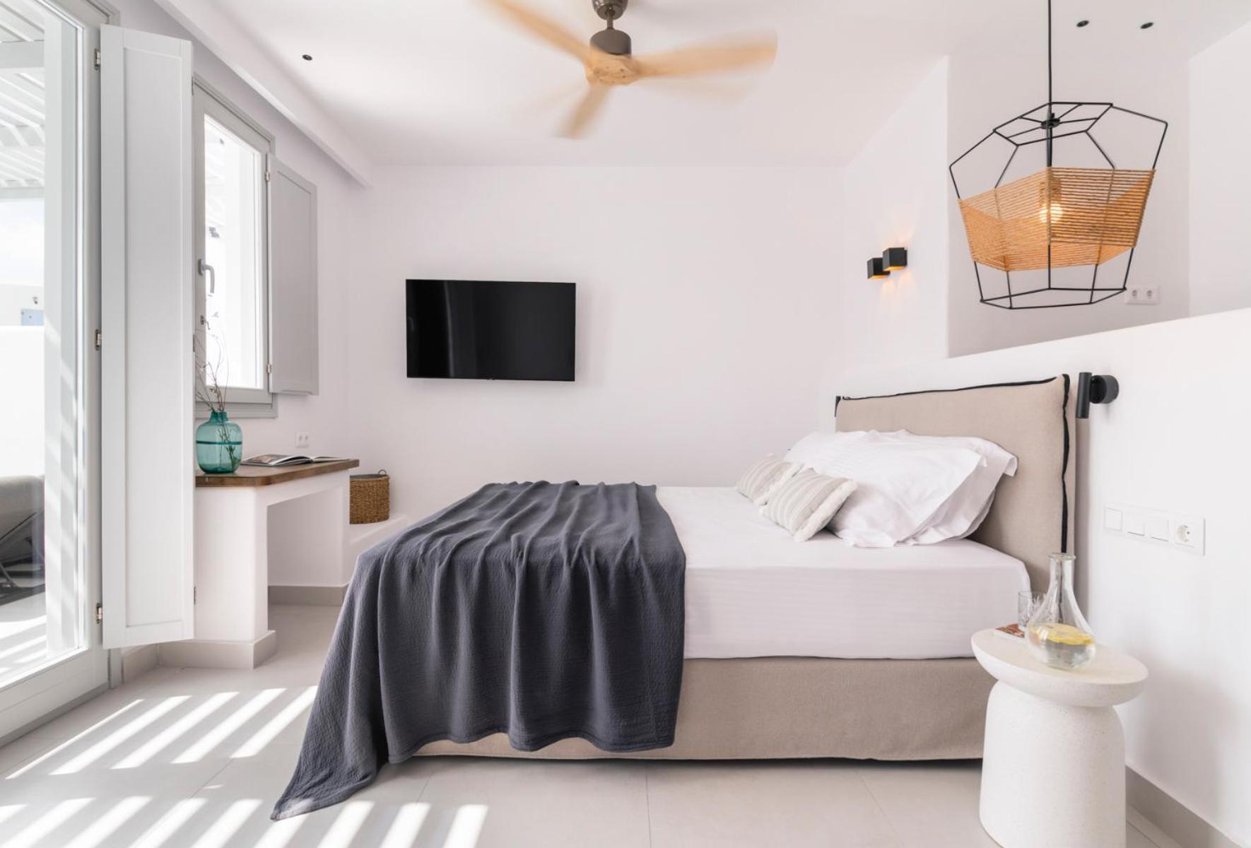 Quartano Suites By Heliessa, Adults Only 나오우사 외부 사진